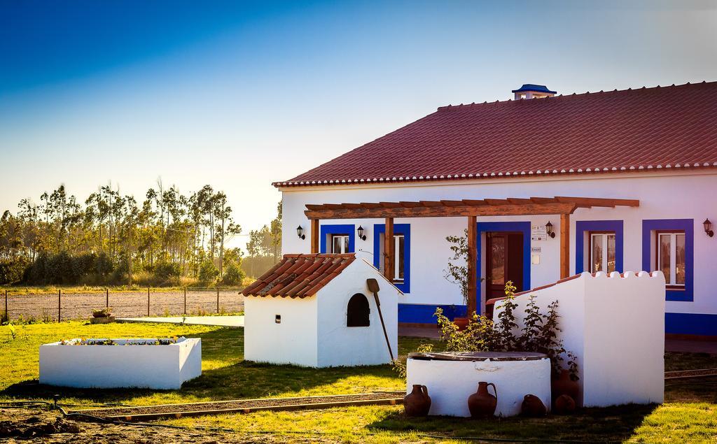 O Monte Da Estrada Guest House Zambujeira do Mar Bagian luar foto